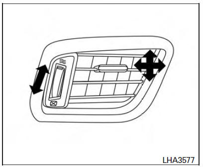 Nissan Maxima. Side